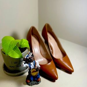 Aldo pointy heel! Wear and Tear but in great shape ! 3 inch heel 😍😍‼️